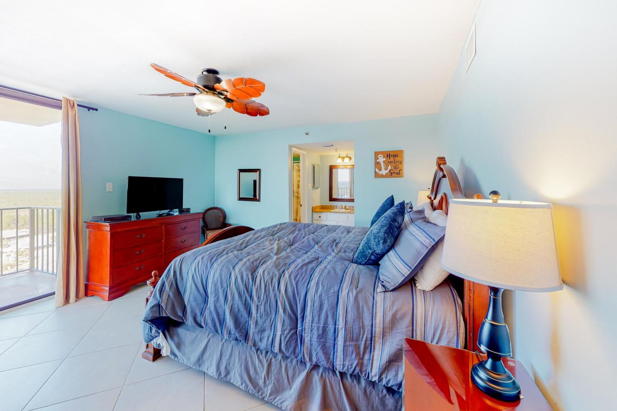 Phoenix Vacation Rentals Orange Beach Room photo