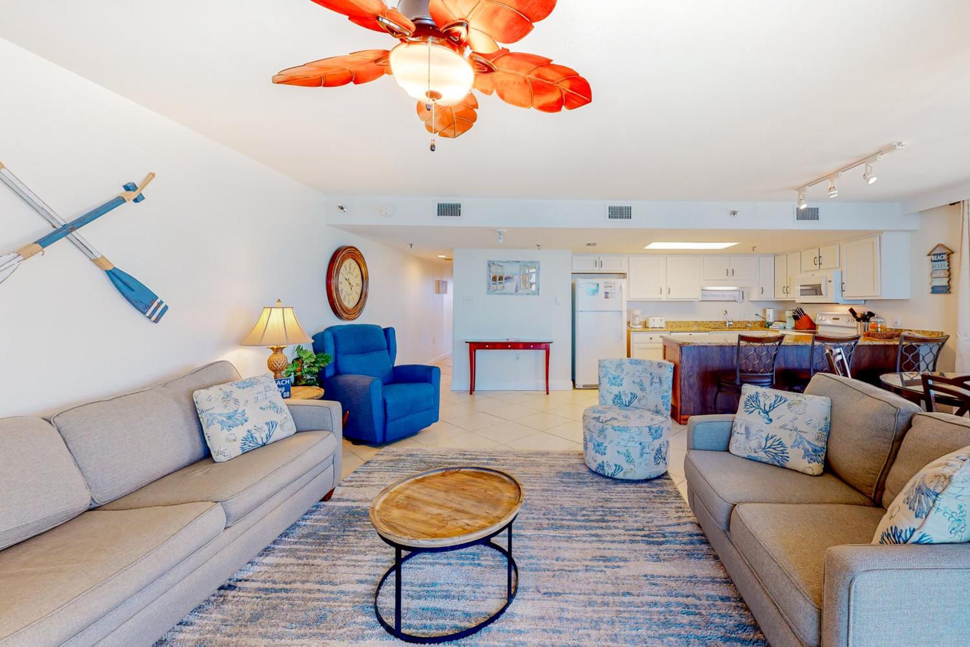 Phoenix Vacation Rentals Orange Beach Room photo