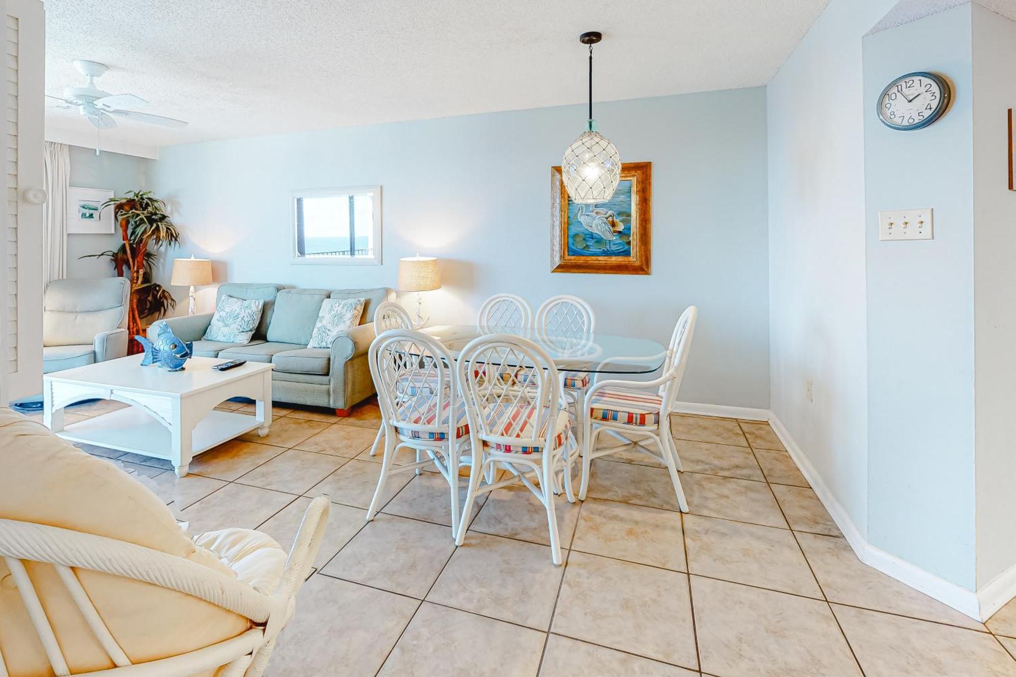 Phoenix Vacation Rentals Orange Beach Room photo