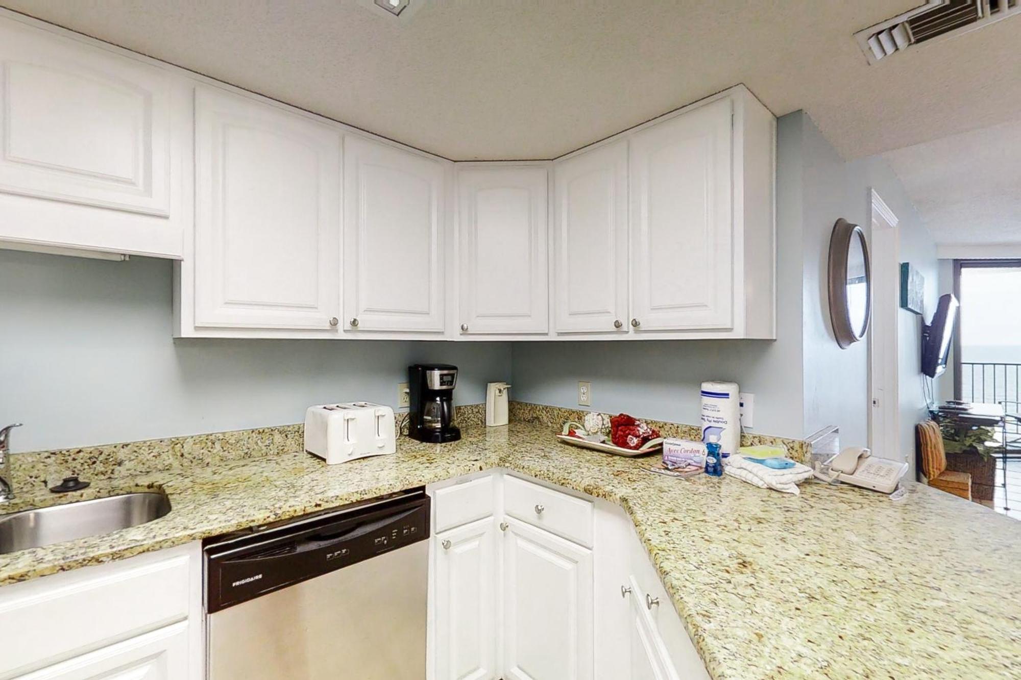 Phoenix Vacation Rentals Orange Beach Room photo