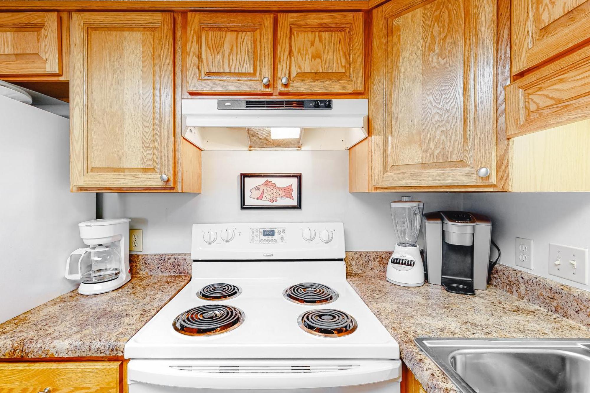 Phoenix Vacation Rentals Orange Beach Room photo
